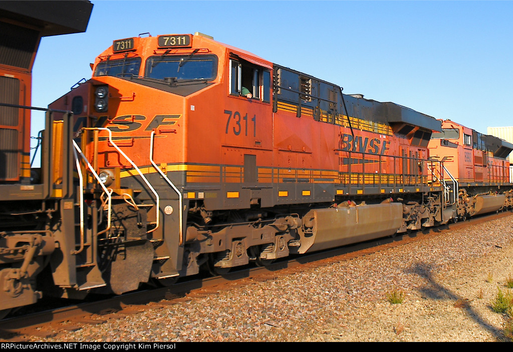 BNSF 7311